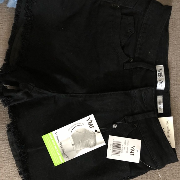 YMI wanna betta butt jean shorts - Picture 1 of 3